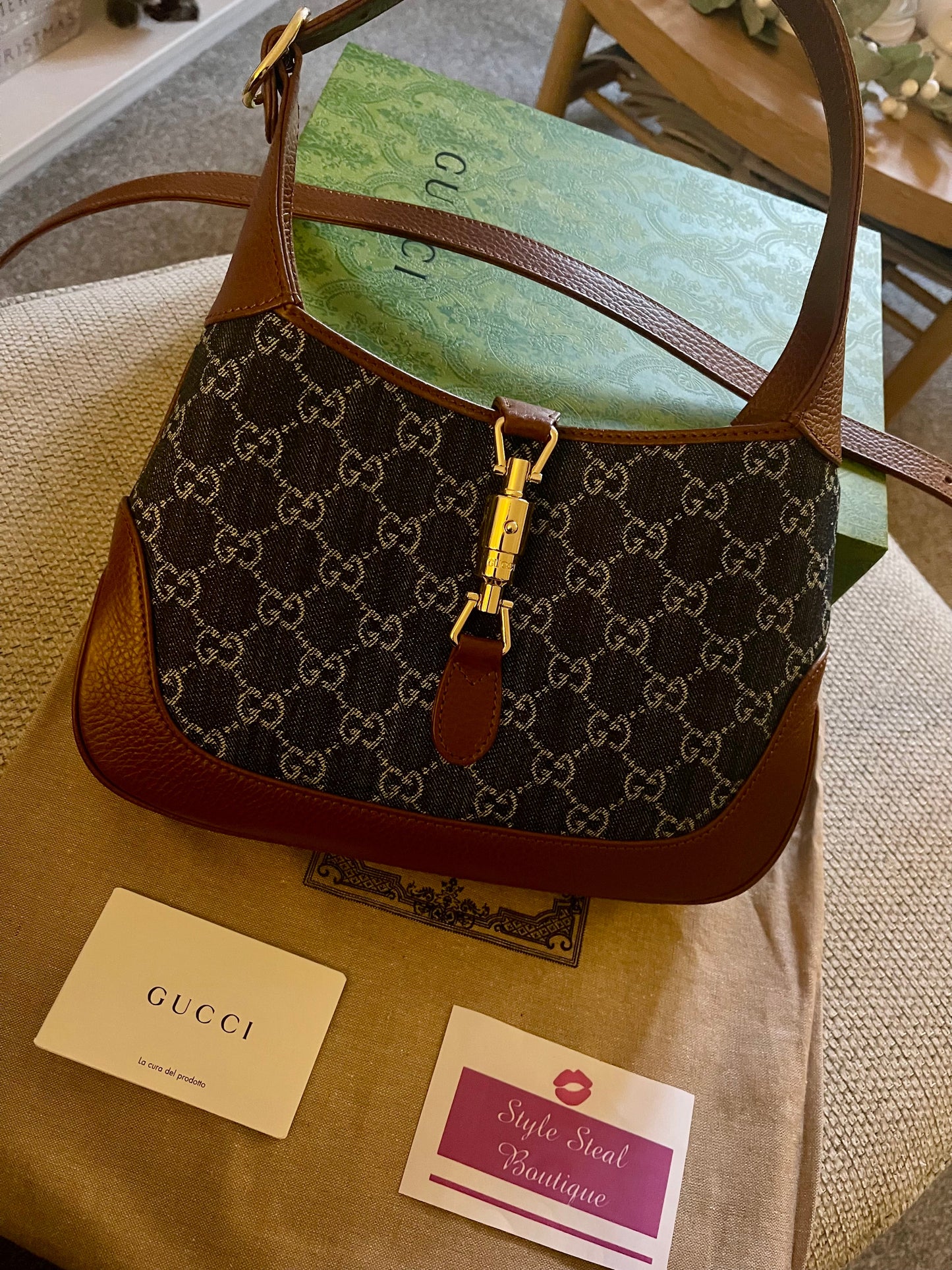 Jackie Small Shoulder Bag