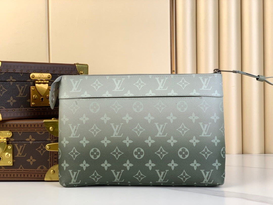 Souple Pouch
