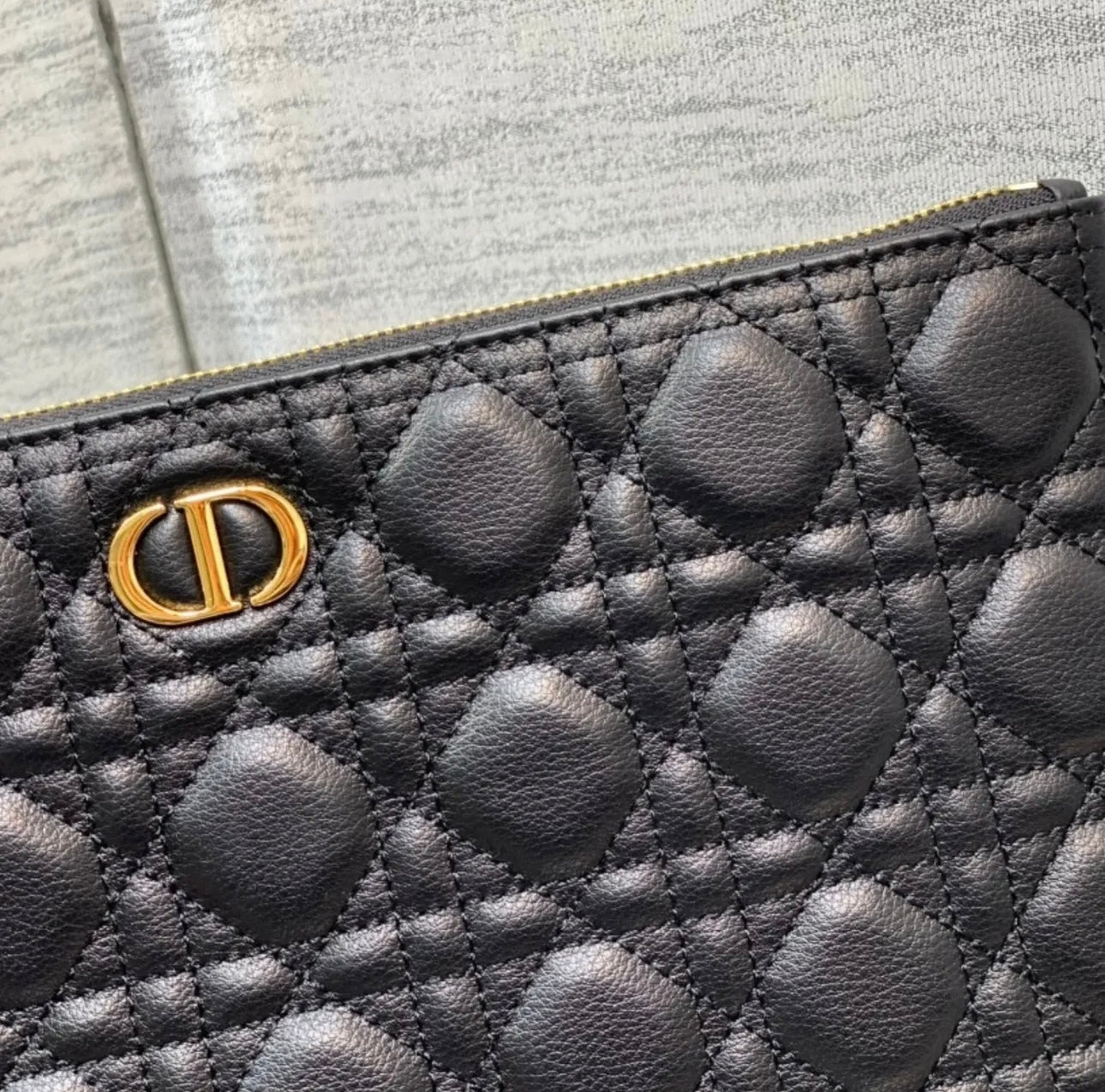 Montaigne Clutch