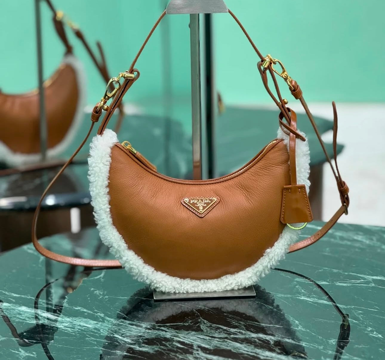 Arque Shoulder Bag