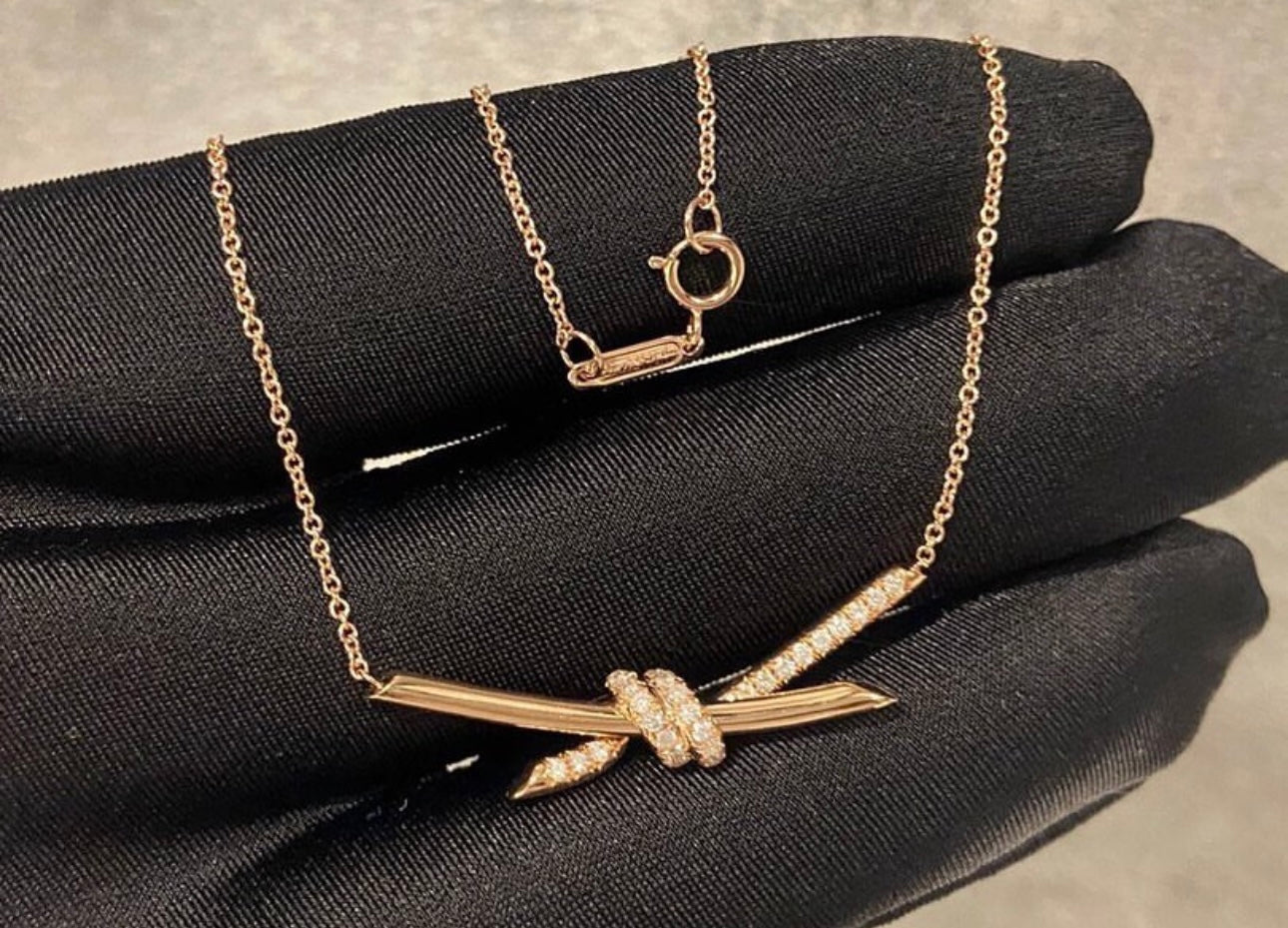 Knot Pendant