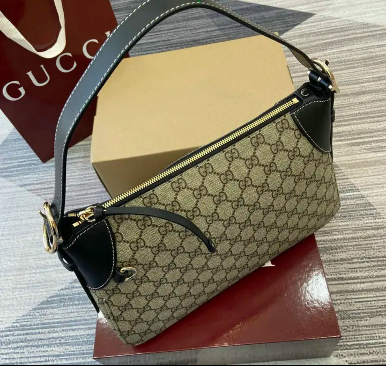 GG Shoulder Bag