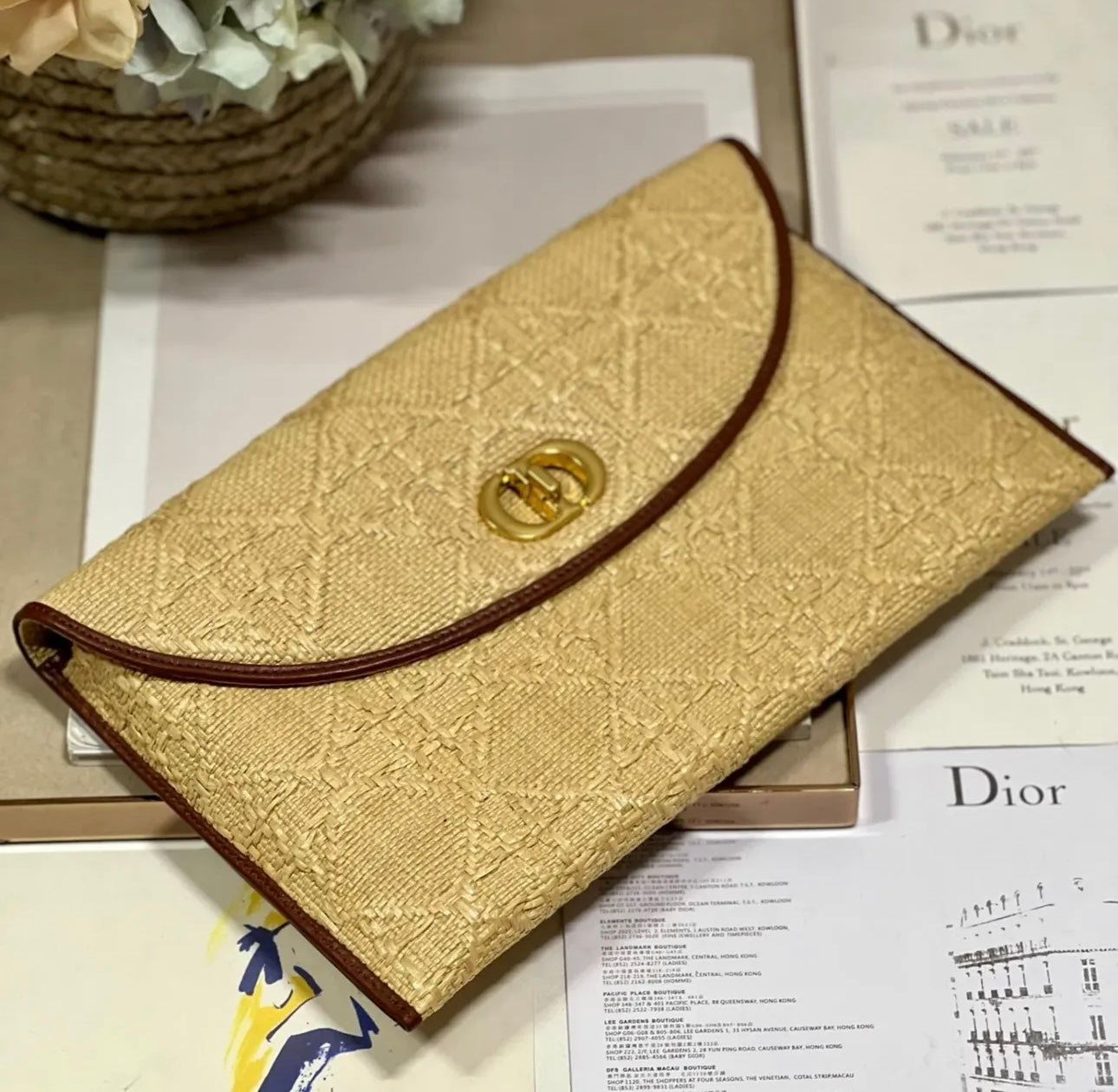 Avenue Pouch