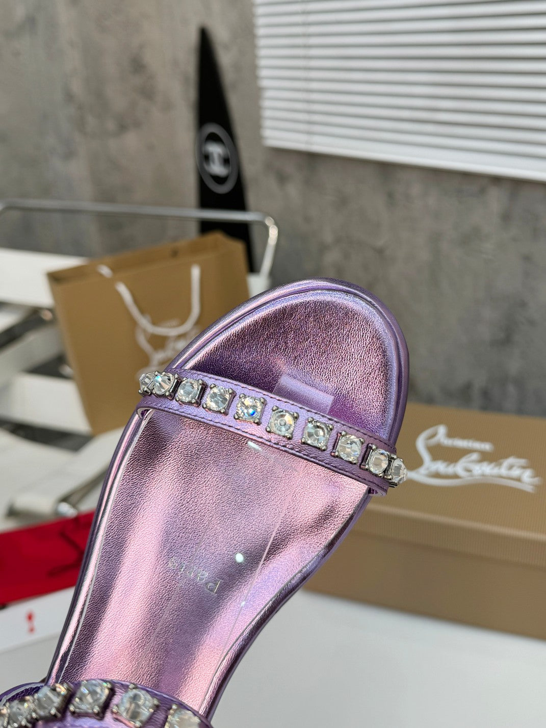 Stud Wedges