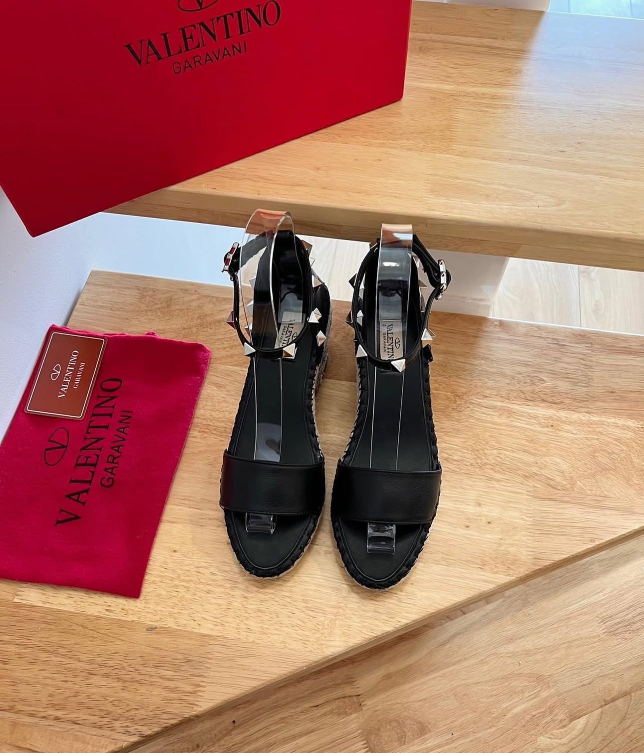 Rockstud Wedges