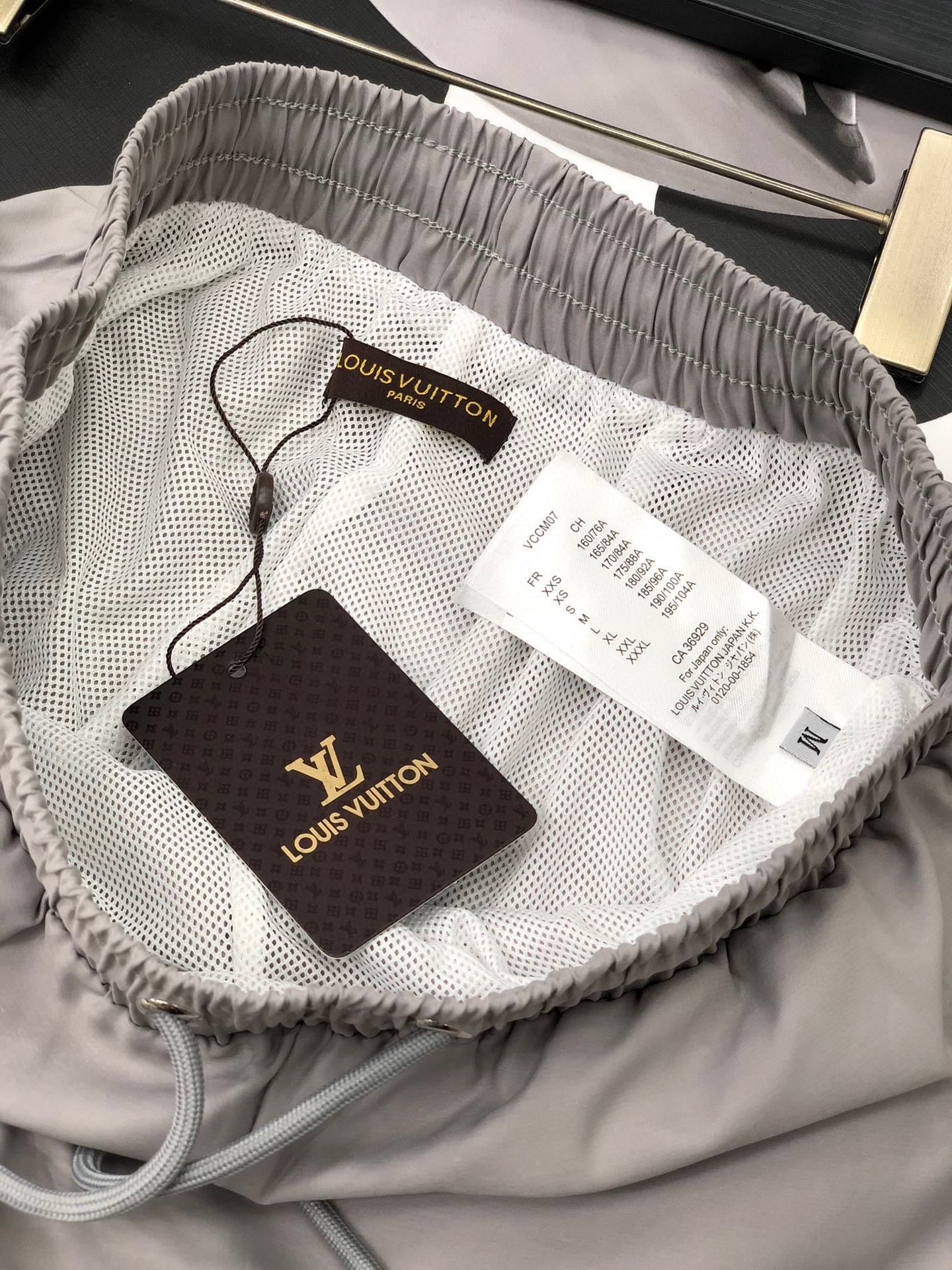 Logo Shorts