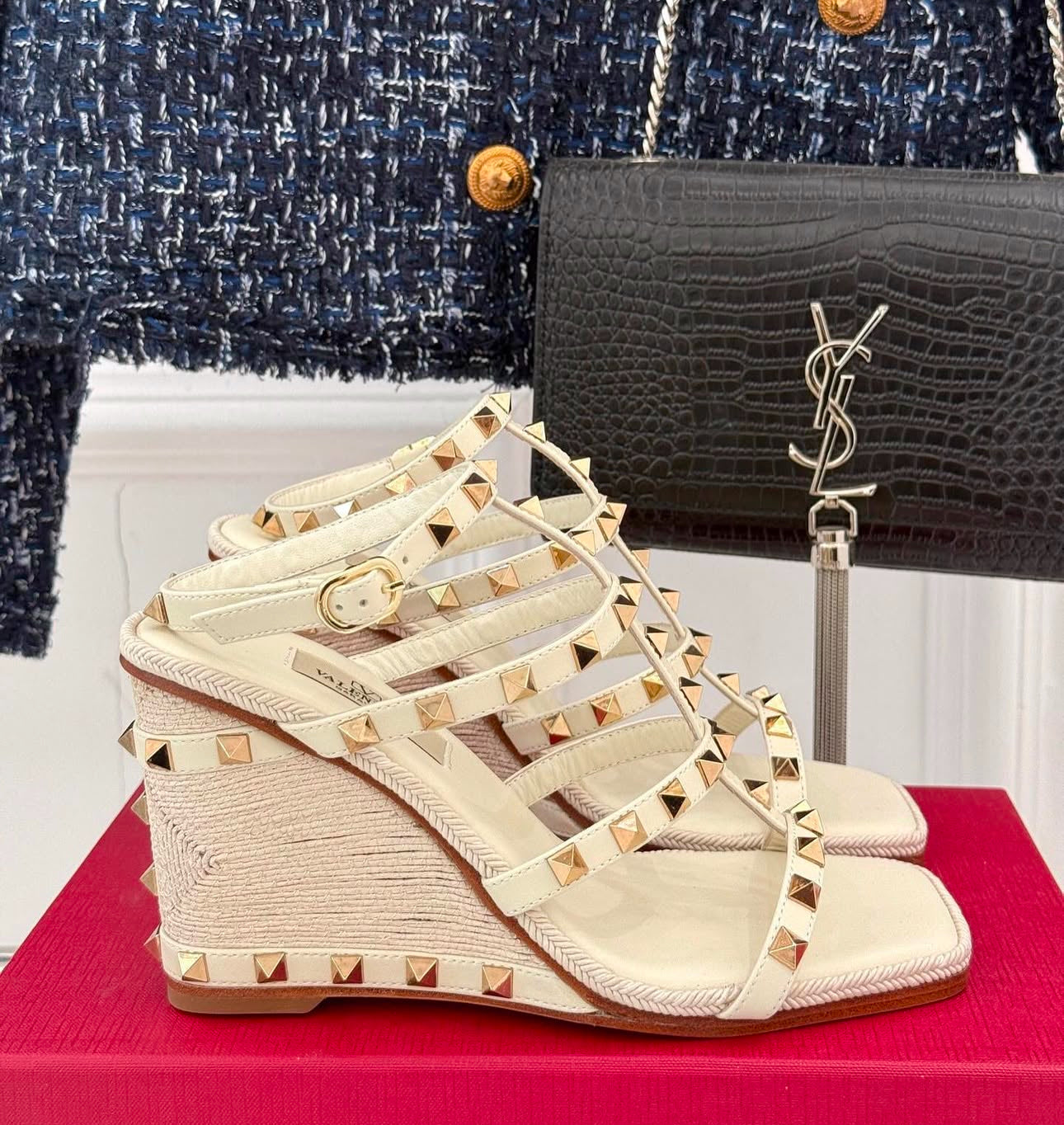 Rockstud Wedges