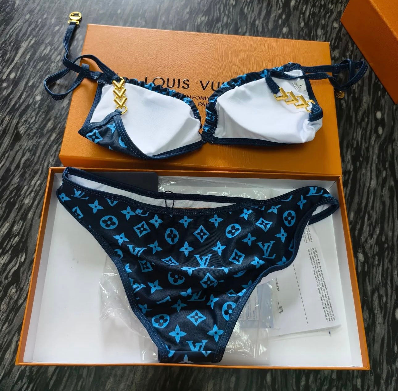 Logo Bikini