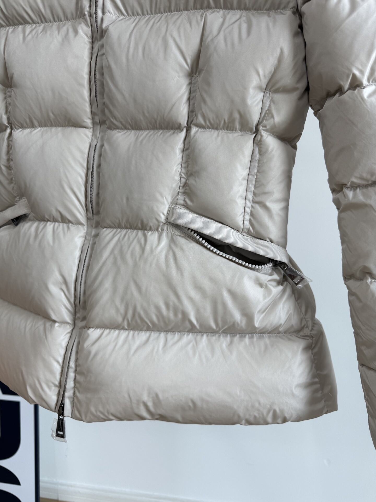 Avoce Jacket