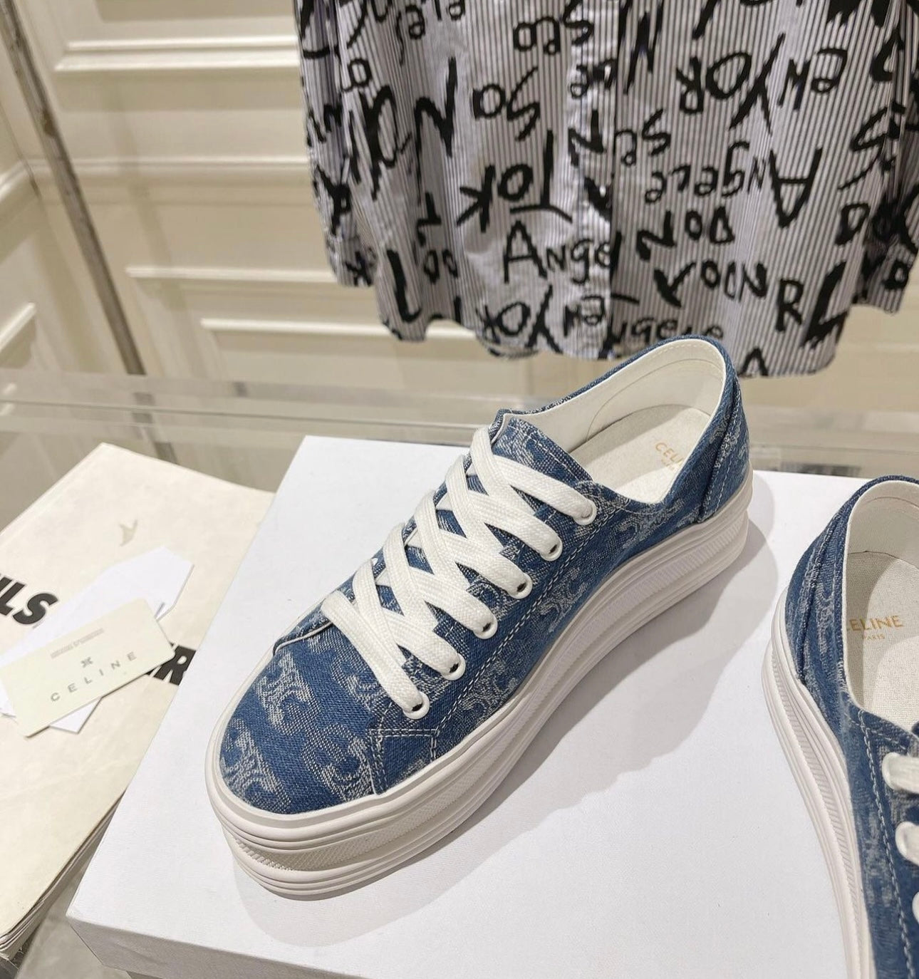 Triomphe Trainers