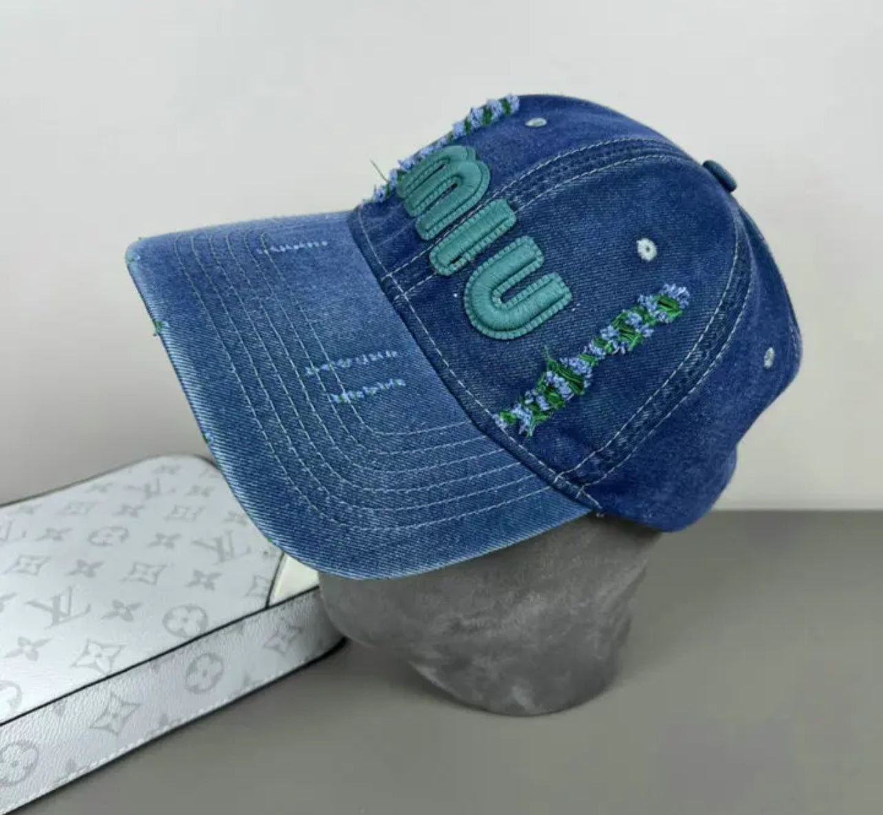 Logo Cap