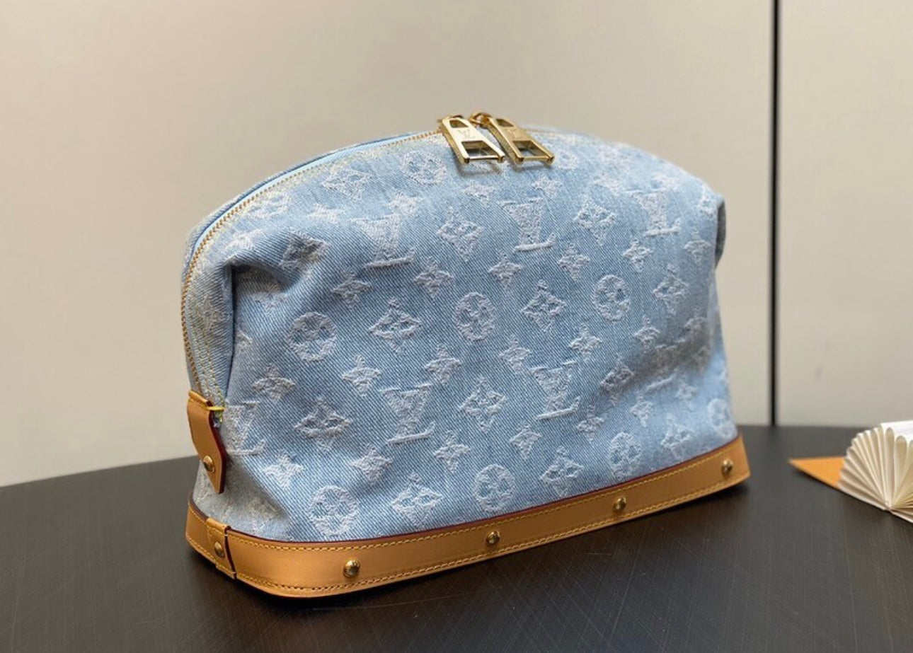 Cosmetic Pouch