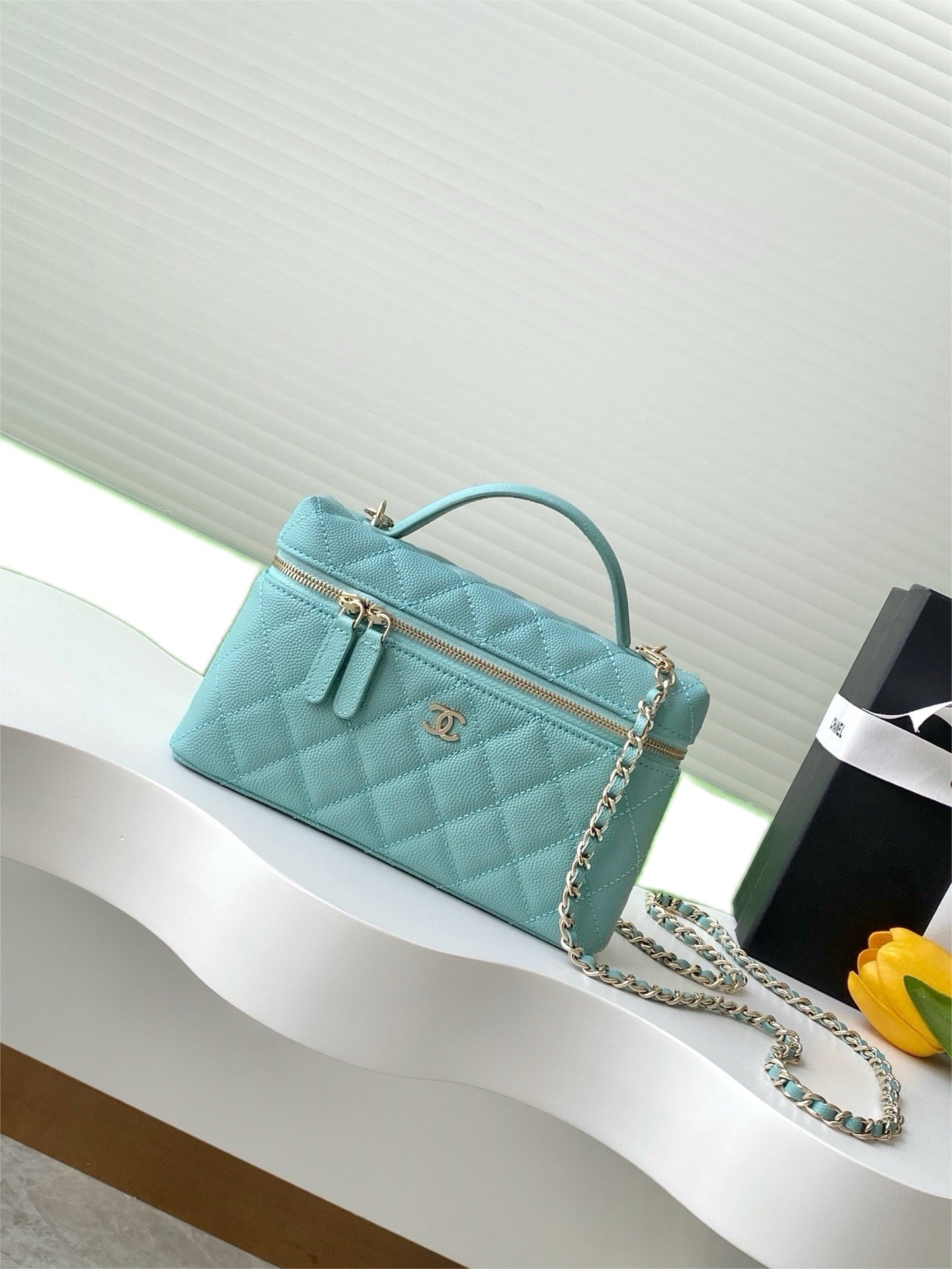 Trendy Vanity