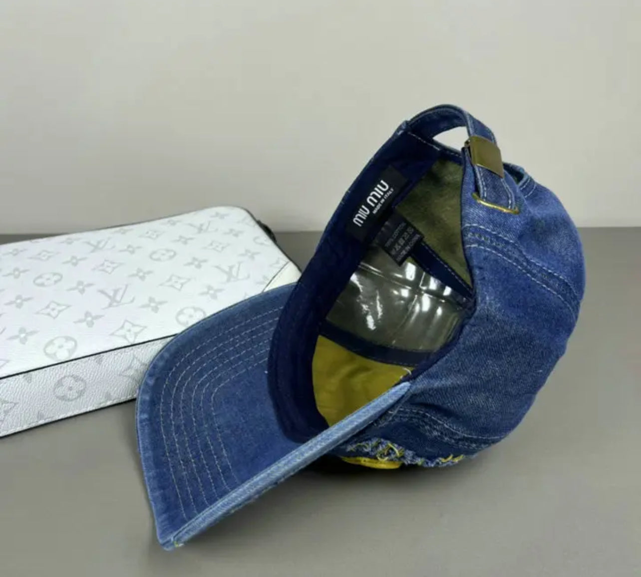 Logo Cap