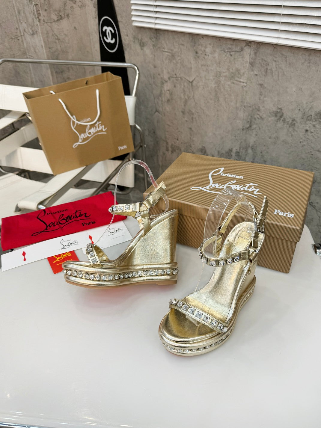 Stud Wedges