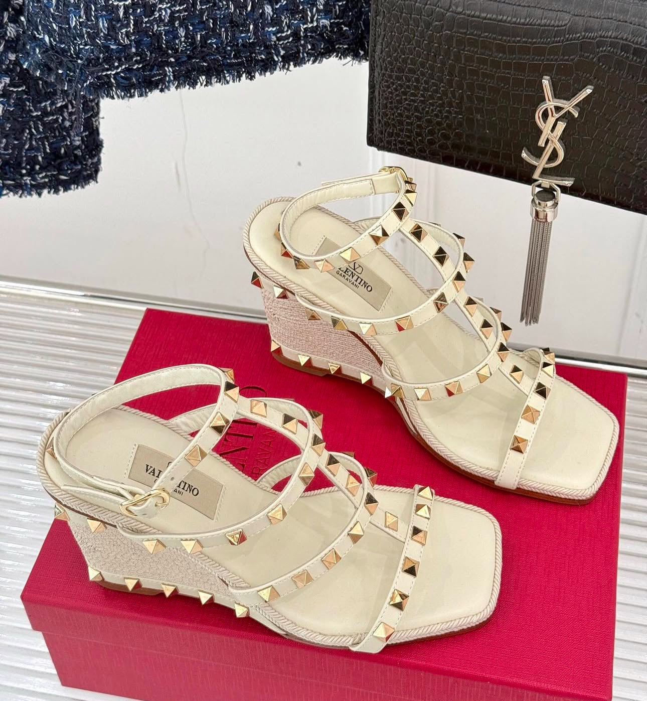 Rockstud Wedges
