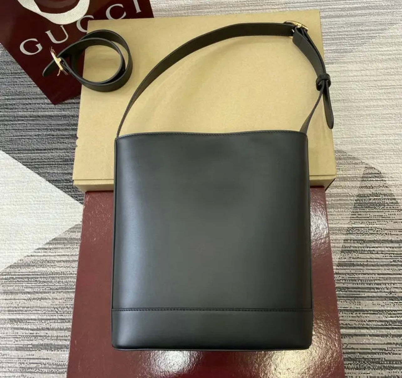 Medium Bucket Bag