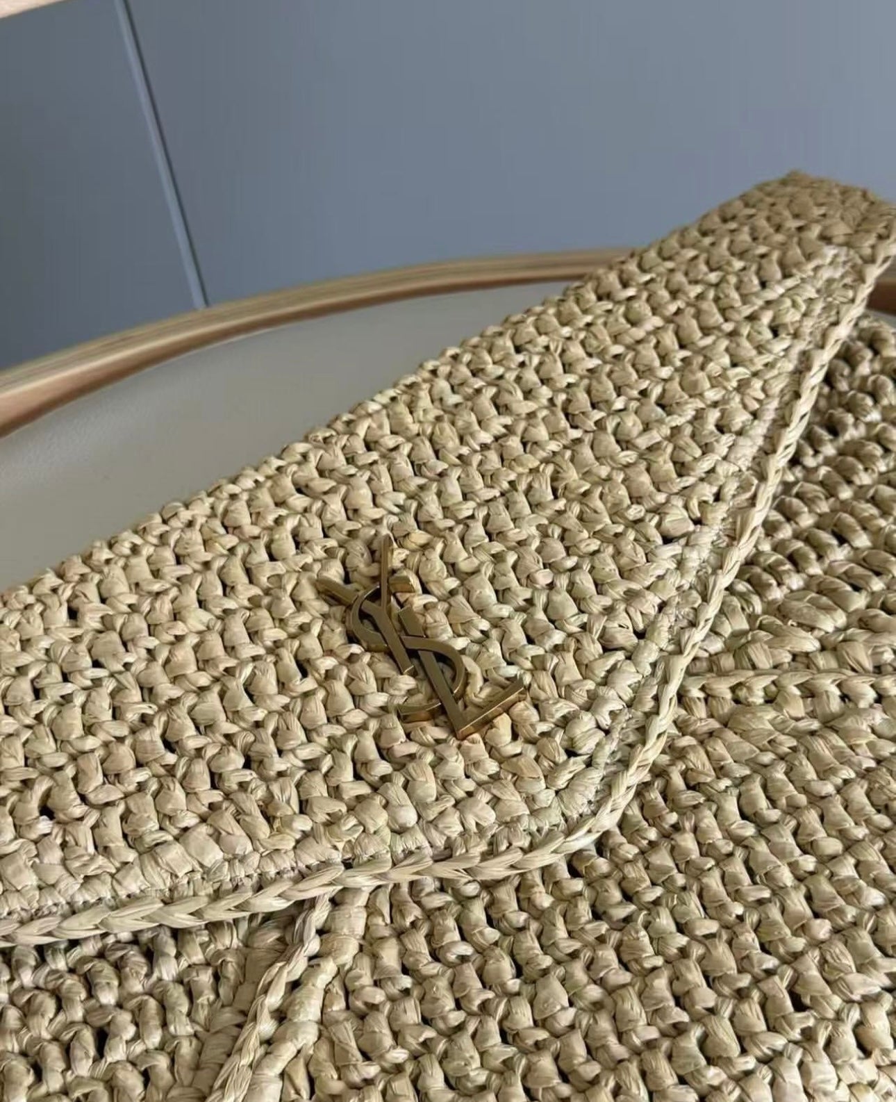 Cassandre Envelope Pouch