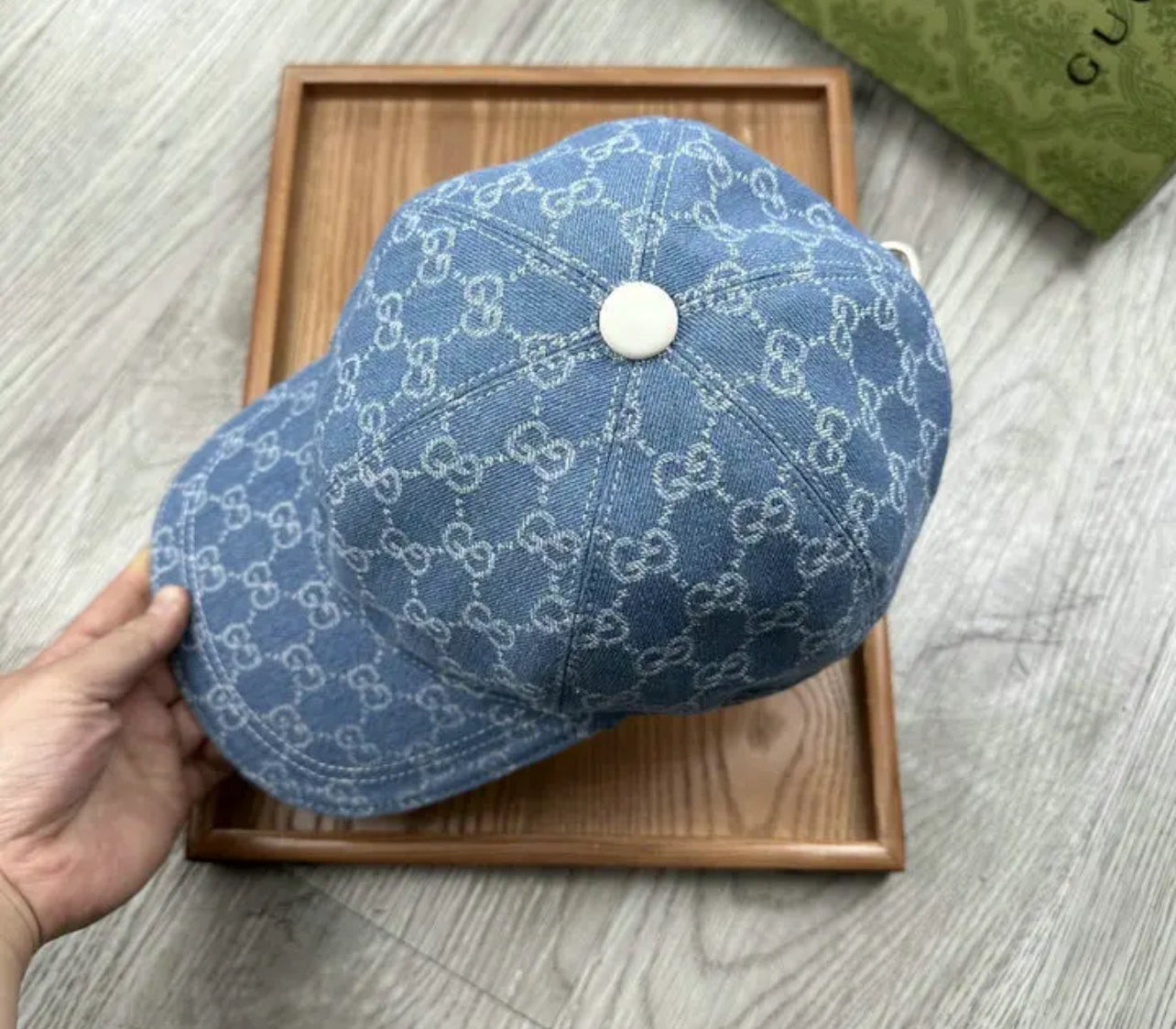 Logo Cap