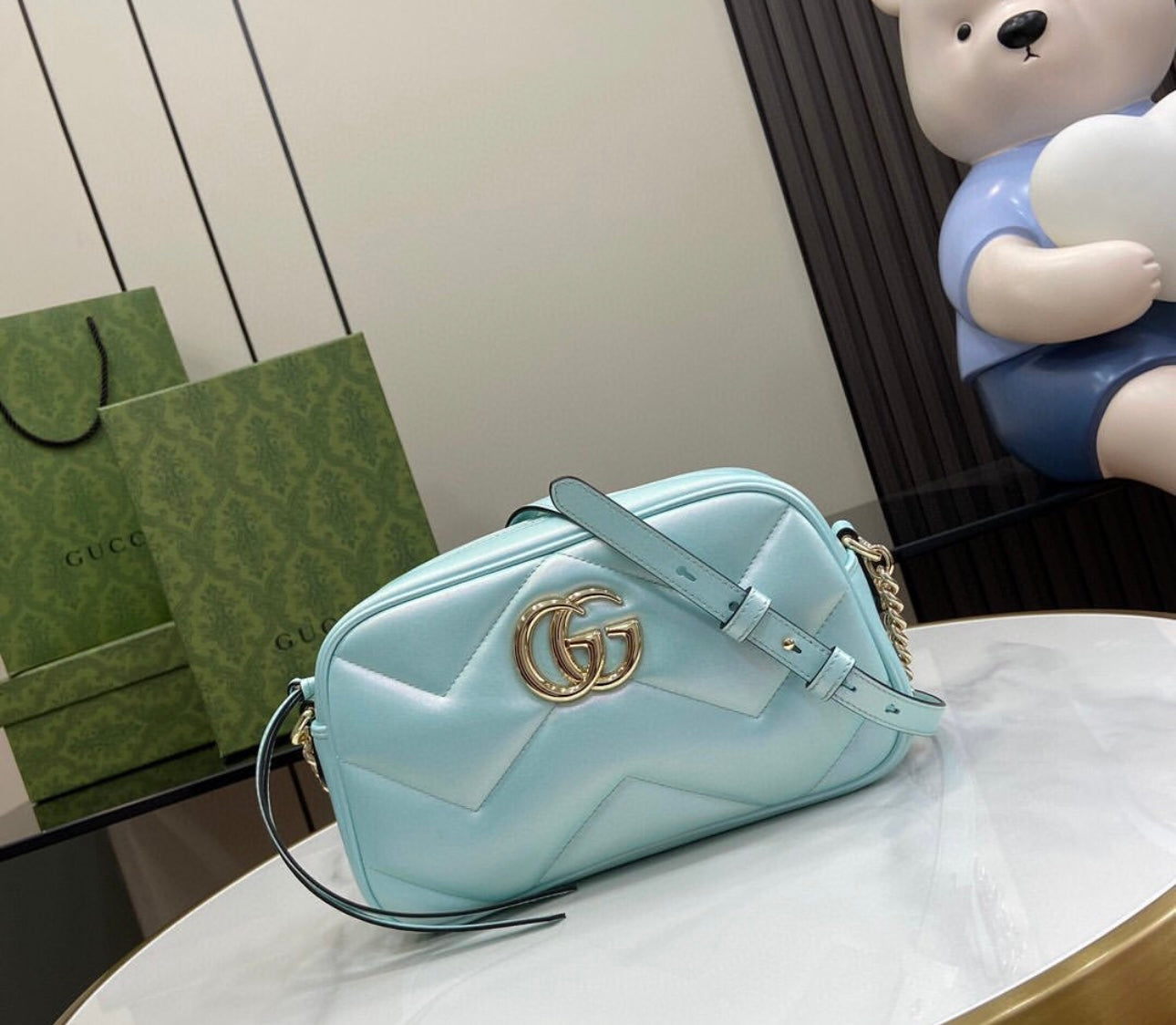 Marmont Pearlescent