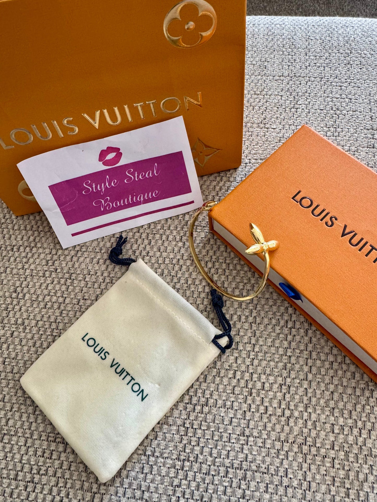 Logo Bracelet
