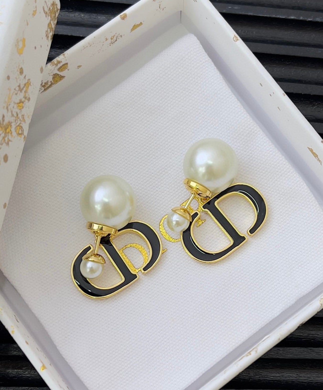 CD Pearl Earrings