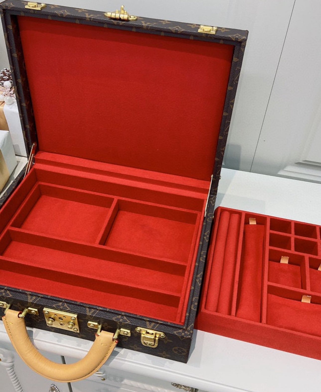 Boite Jewellery Case