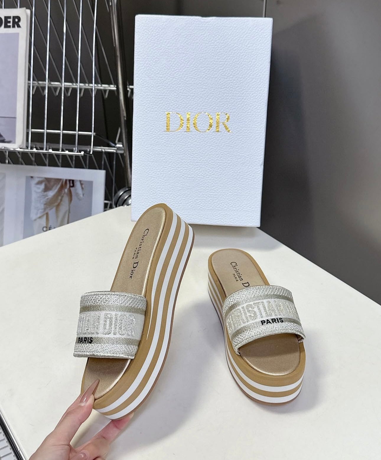 Dway Slides