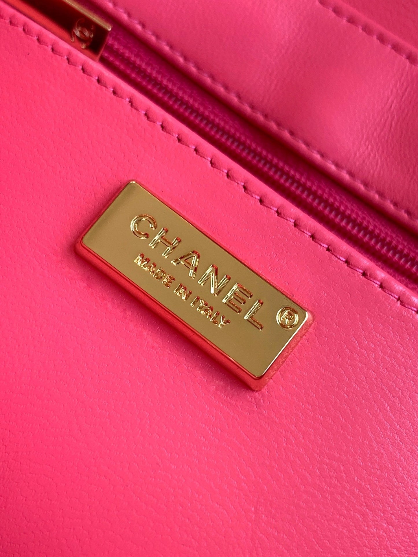 Raffia Classic Flap