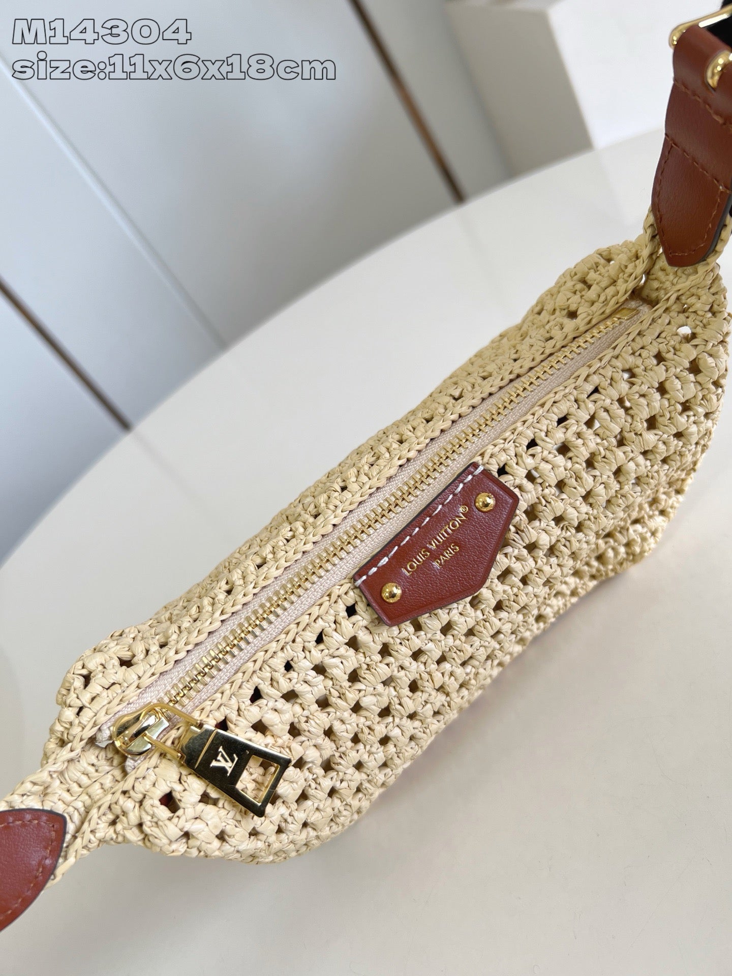 Hills Pochette