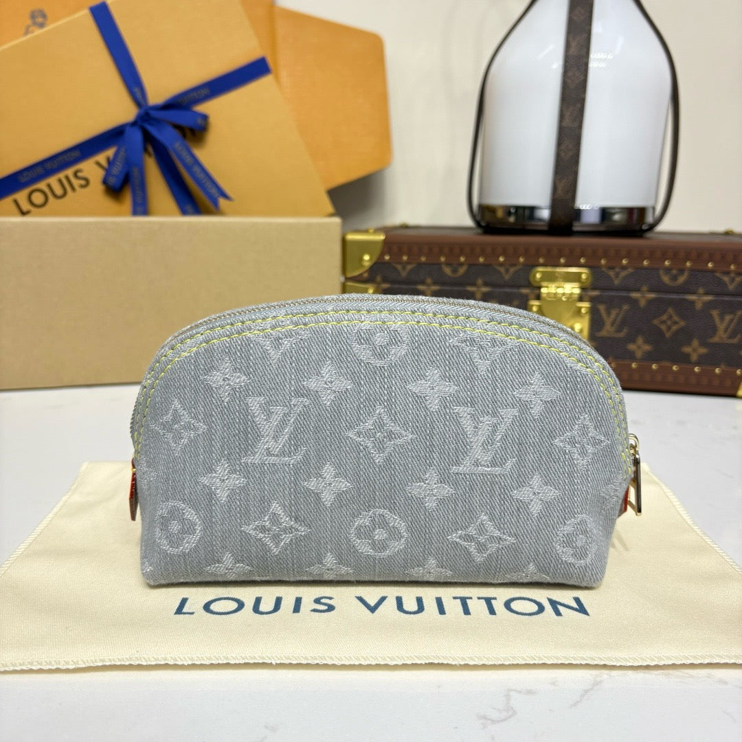Cosmetic Pouch