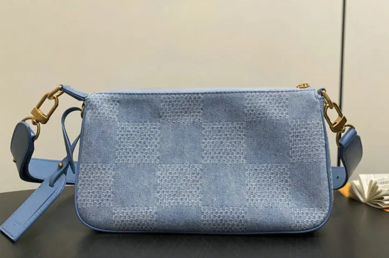 Pochette Accesories