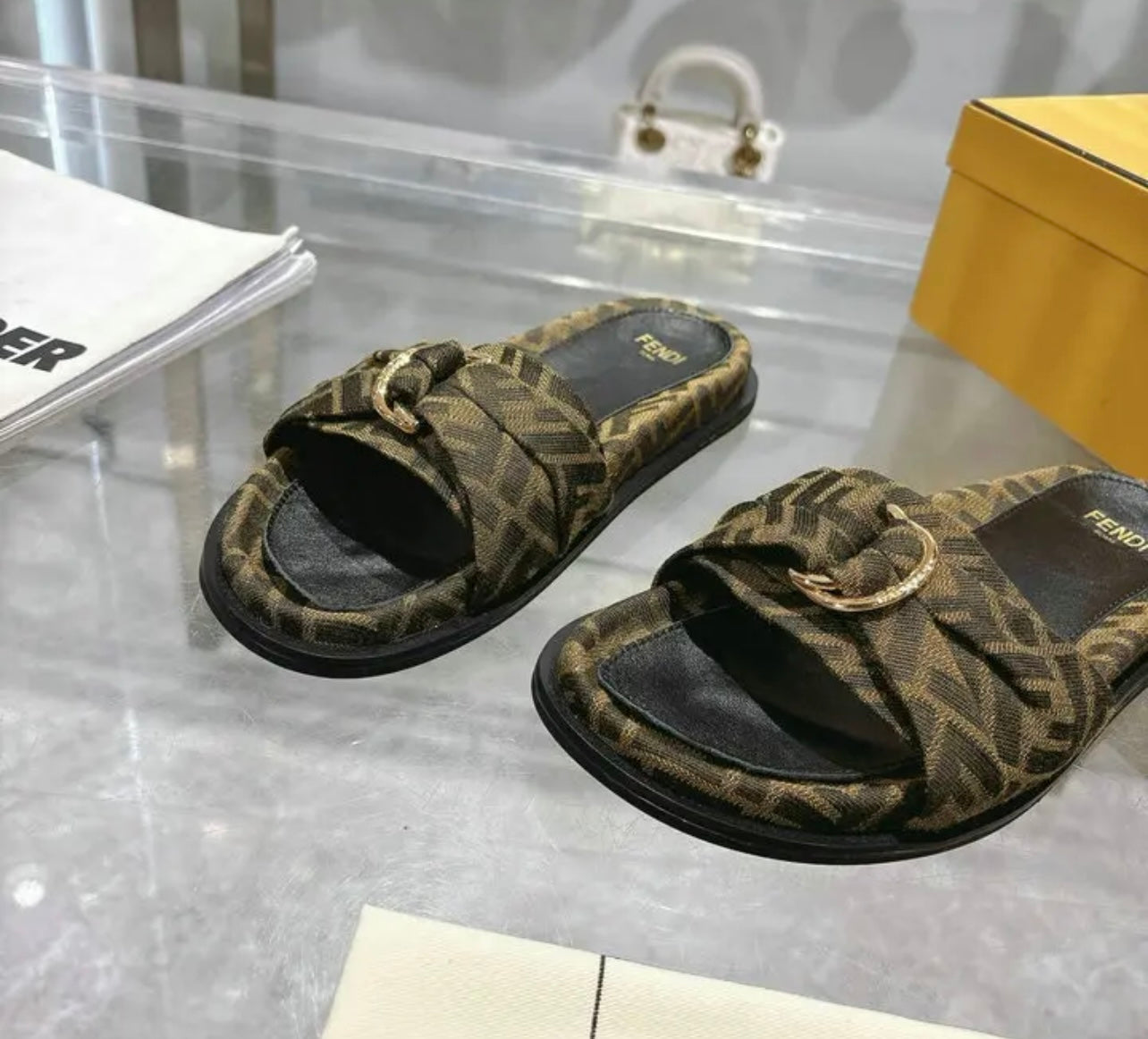 Feel Sandals