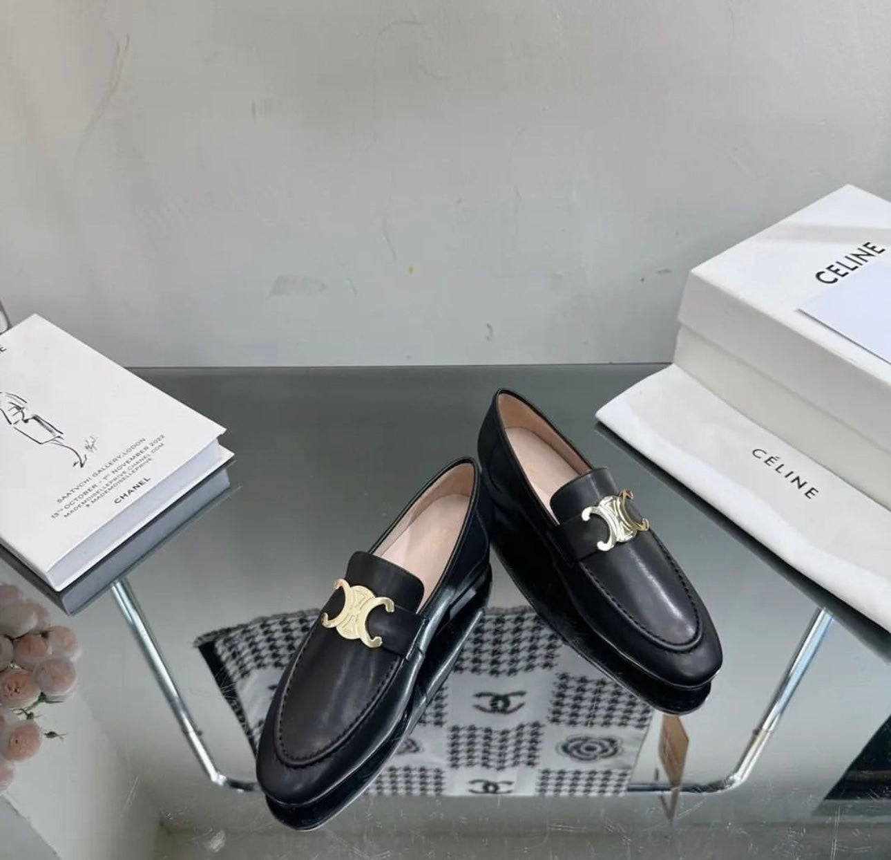 Triomphe Loafers