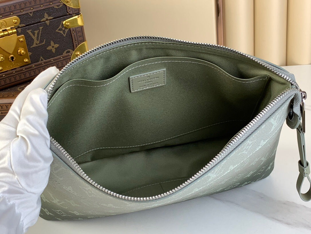 Souple Pouch