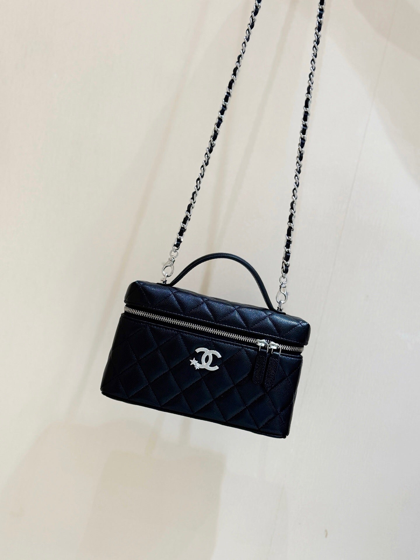Vanity Shoulder Bag
