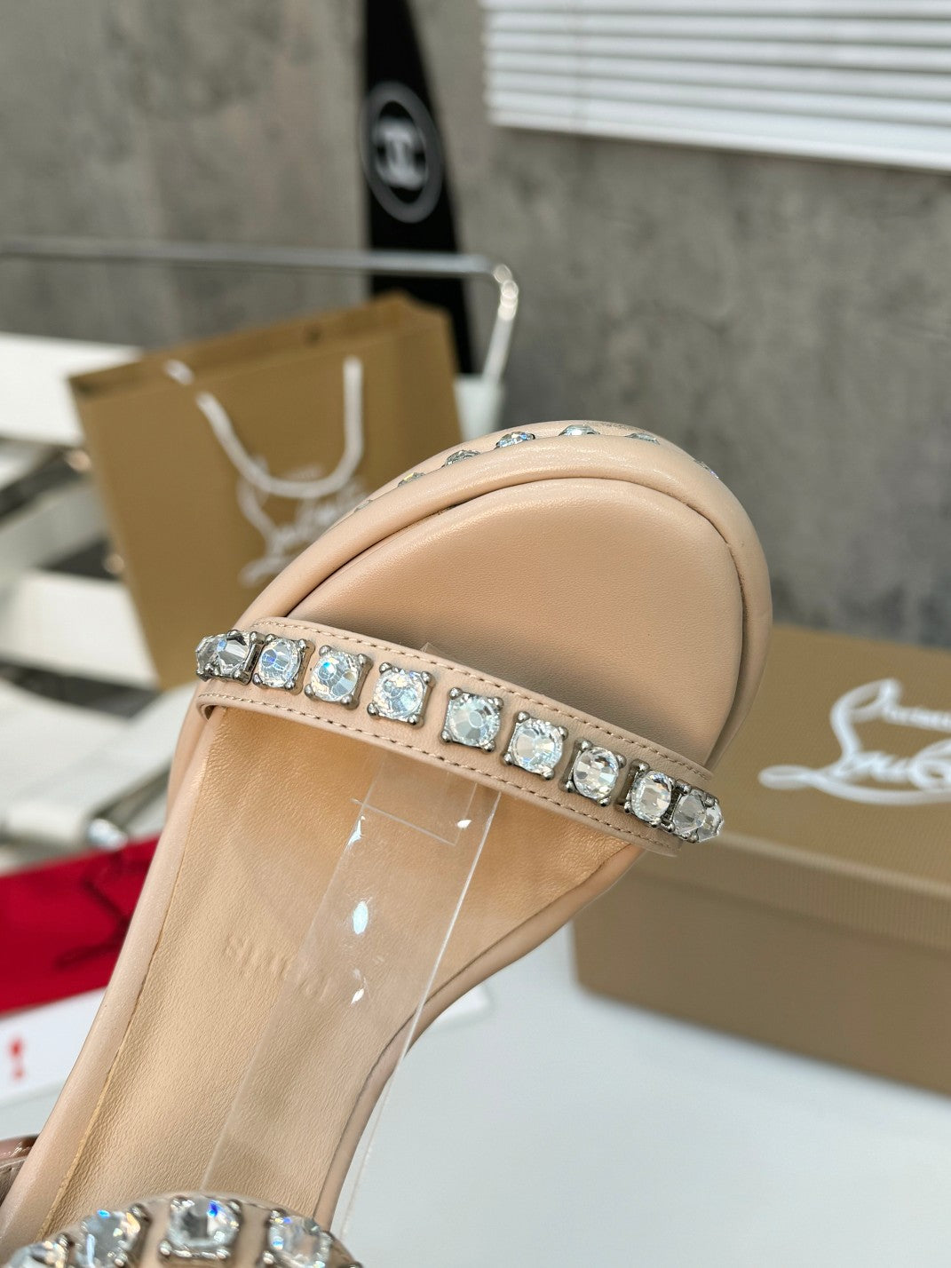 Stud Wedges