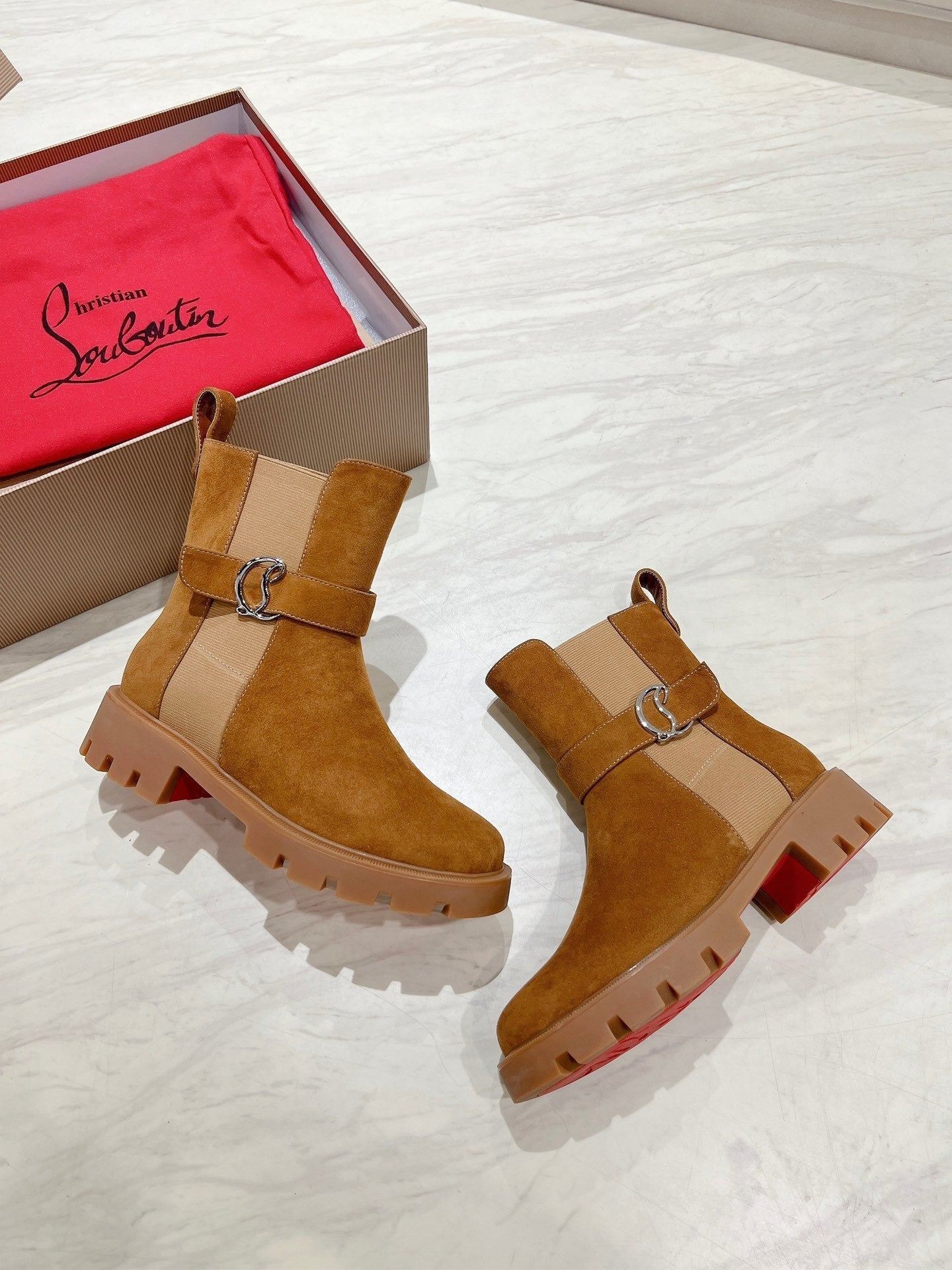 Lug Boots