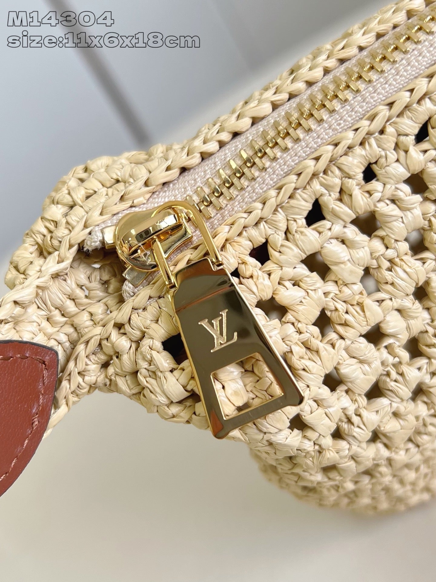 Hills Pochette