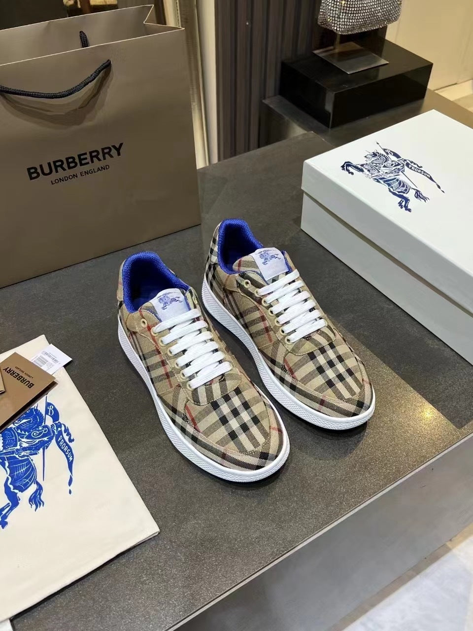 Check Trainers