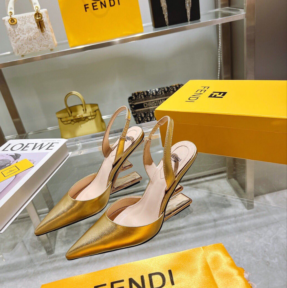 Logo Pumps