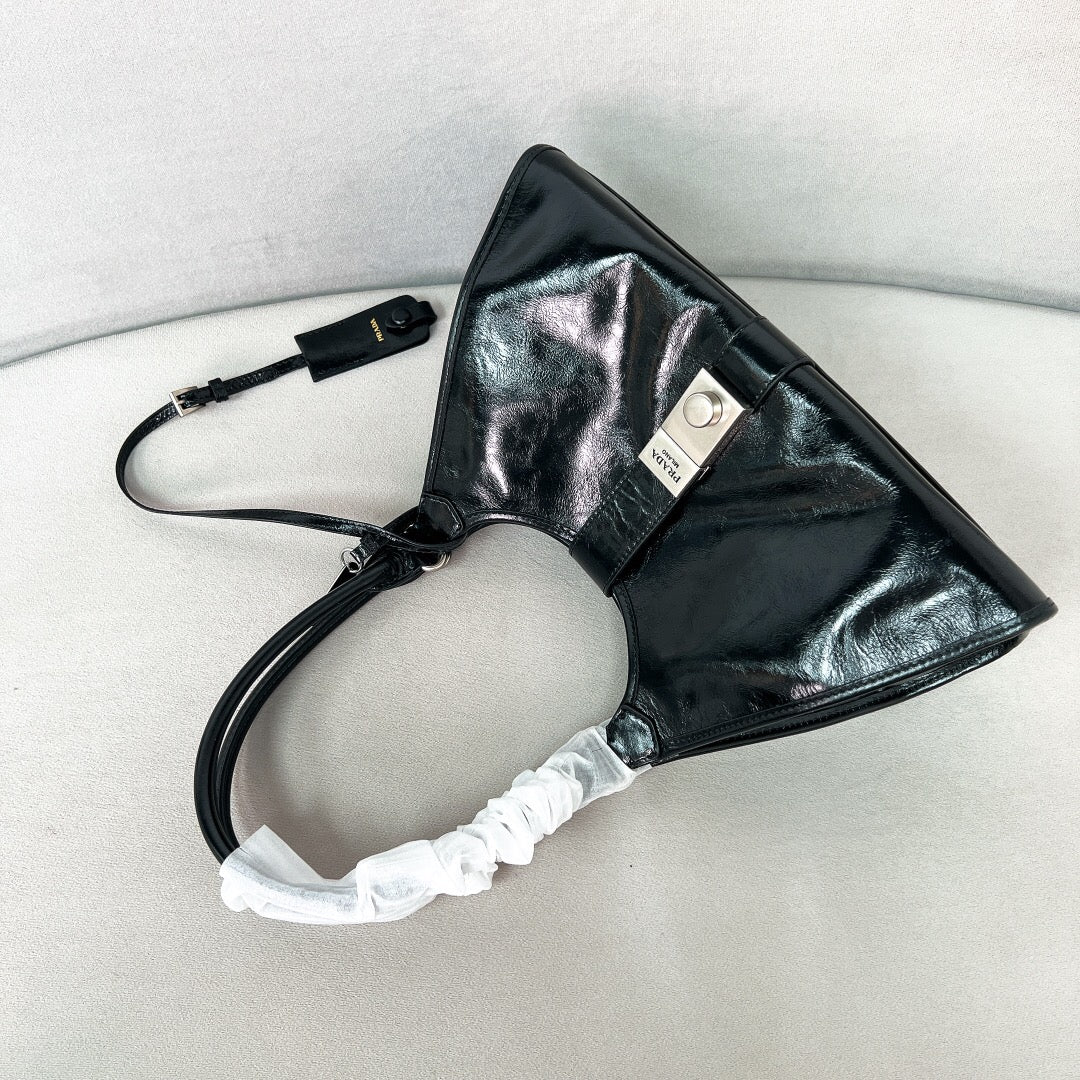 Medium Leather Tote