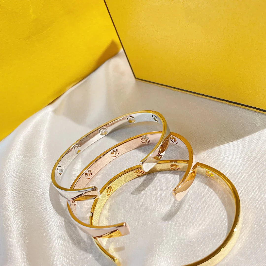 Logo Bracelet