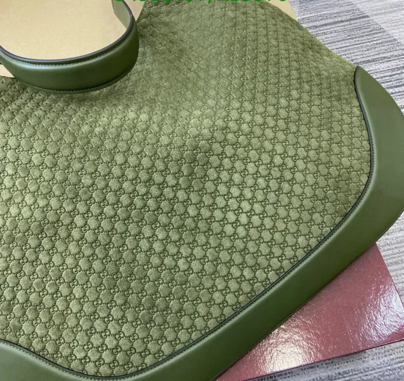 GG Medium Shoulder Bag