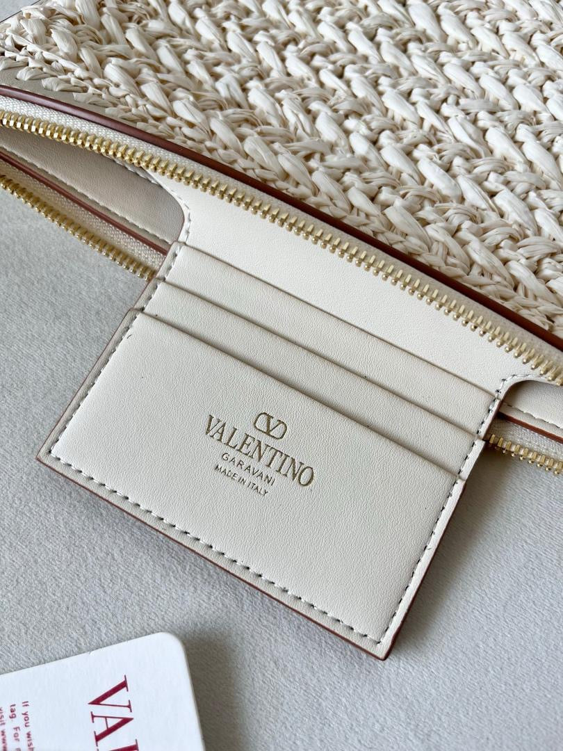 Raffia Clutch