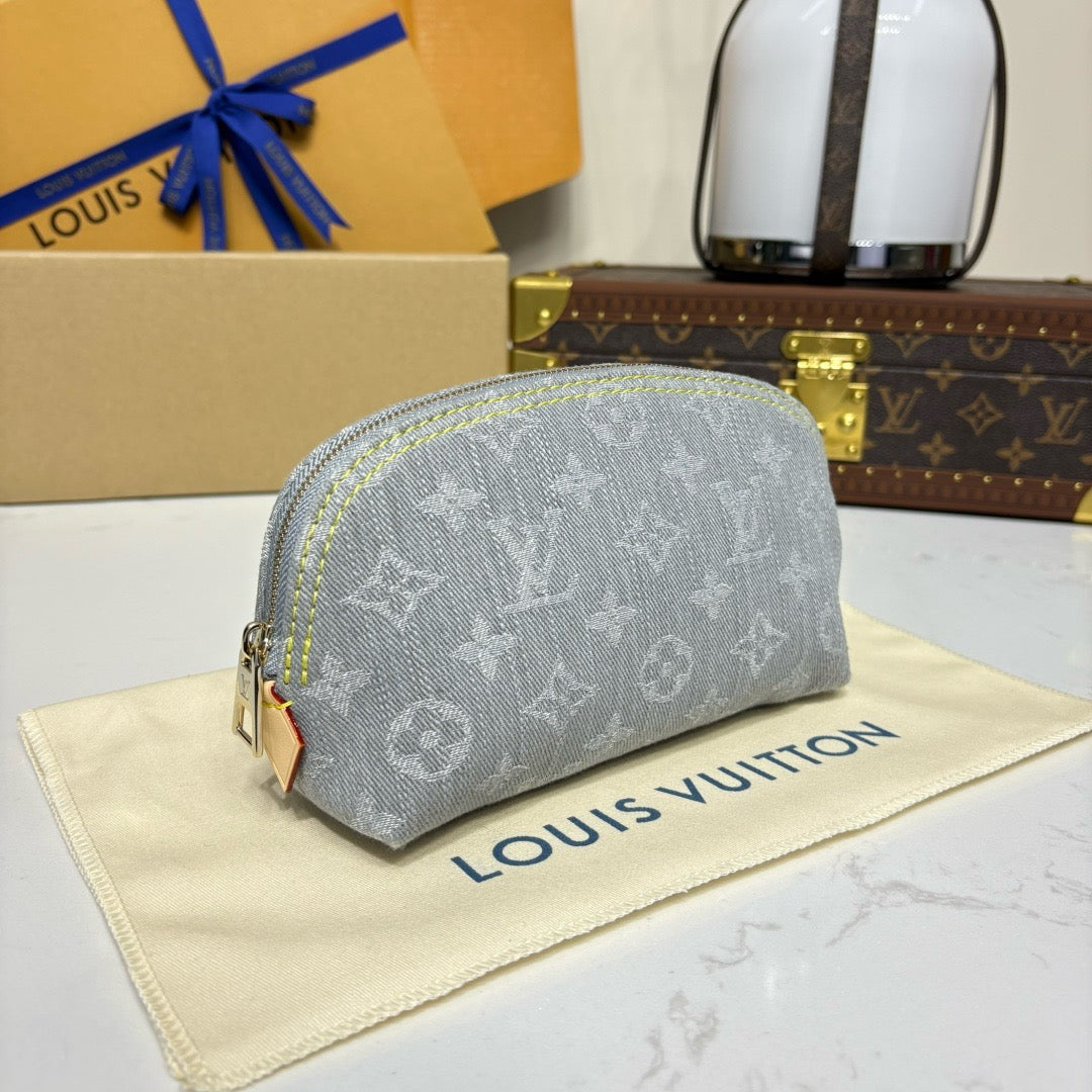 Cosmetic Pouch