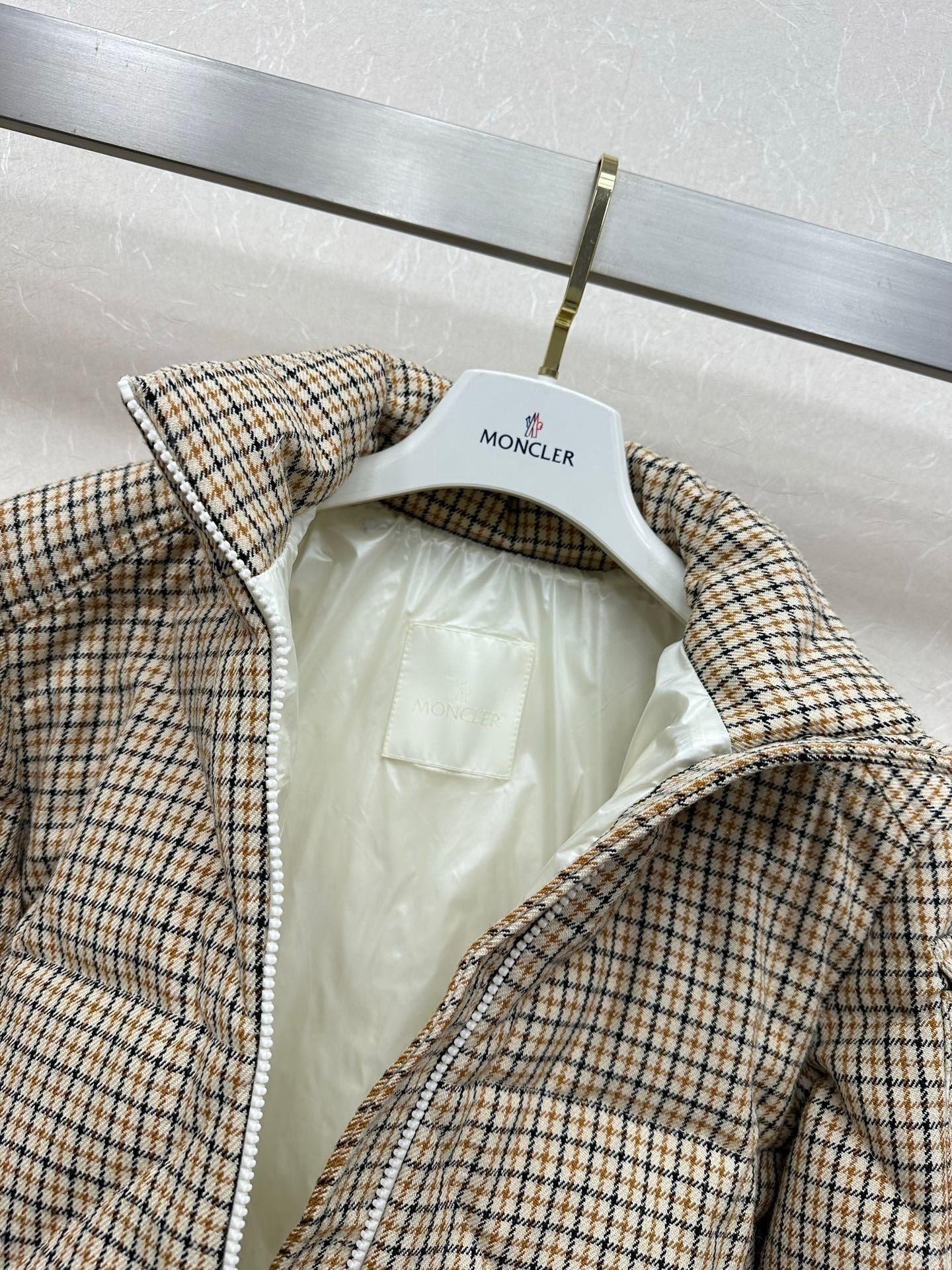 Keris Jacket