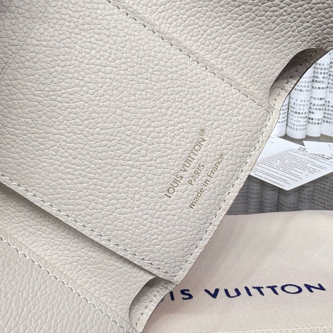 Victorine Wallet
