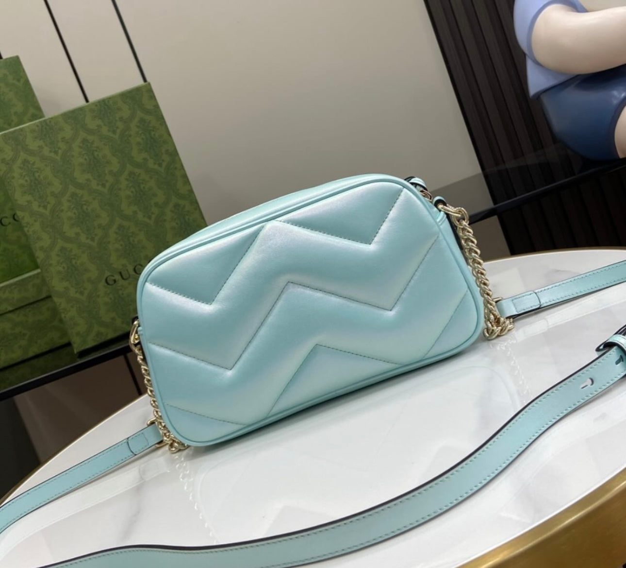 Marmont Pearlescent