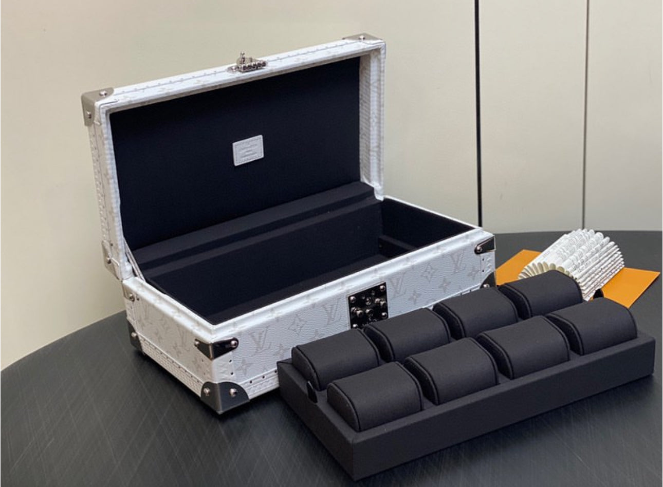 8 Watch Case